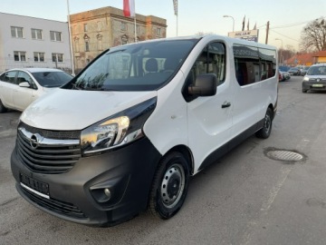 Opel Vivaro B Kombi Extra Long H1 2,9t 1.6 BiTurbo 125KM 2018 Opel Vivaro niepełnosprawnych rampa inwalida, zdjęcie 1