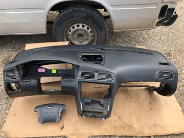 DESKA VOLVO S60 V70 XC70 KONSOLA AIRBAG PULPIT