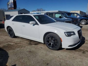 Chrysler 300C II 2019 Chrysler 300s 2019 3.6l 3.6 Benzyna 300KM, zdjęcie 4