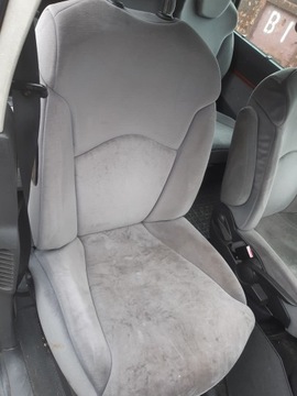 PRAVÝ PŘEDNÍ SEDADLO CITROEN C8 2005R