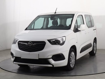 Opel Combo E Kombivan 1.5 Diesel 131KM 2018 Opel Combo 1.5 CDTI, Salon Polska, Serwis ASO, zdjęcie 1