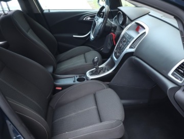 Opel Astra J Sports Tourer 1.4 Turbo ECOTEC 140KM 2011 Opel Astra 1.4 T, GAZ, Klima, Klimatronic, zdjęcie 8