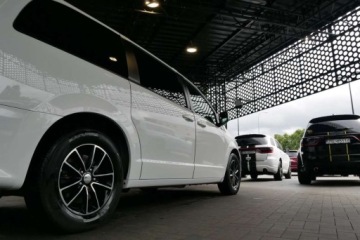 Dodge Caravan V Grand Caravan Facelifting 3.6 VVT 283KM 2018 Dodge Grand Caravan GT 3.6L 287KM 7 os. Kamera Czarna podsufitka 3-Strefy, zdjęcie 32