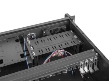 Серверный корпус LANBERG ATX 450/10 19 дюймов/4U