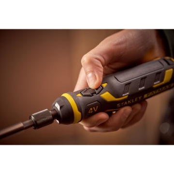 АККУМУЛЯТОРНАЯ ОТВЕРТКА STANLEY 1,5 Ач 4 В С НАСАДКАМИ FMHT66719-0