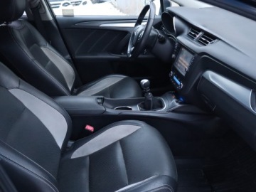 Toyota Avensis III Wagon Facelifting 2015 2.0 D-4D 143KM 2018 Toyota Avensis 2.0 D-4D, Salon Polska, zdjęcie 8