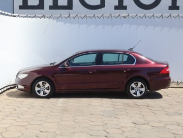 Skoda Superb II Sedan 1.8 TSI 160KM 2009 Skoda Superb 1.8 TSI, Xenon, Klima, Klimatronic, zdjęcie 2