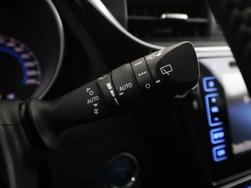 Toyota Auris II Hatchback 5d Facelifting 1.8 Hybrid 136KM 2017 Toyota Auris Edition-S+ kamera grzane fotele, zdjęcie 30