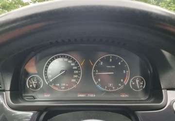 BMW Seria 5 F10-F11 Touring Facelifting 525d 218KM 2016 BMW Seria 5 BMW Seria 5 525d xDrive Sport-Aut Luxury Line 2.0 Diesel 218KM, zdjęcie 12