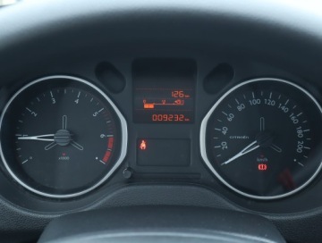 Citroen C-Elysee II Sedan Facelifting 1.6 VTi 115KM 2017 Citroen C-Elysee 1.6 VTi, Salon Polska, zdjęcie 10