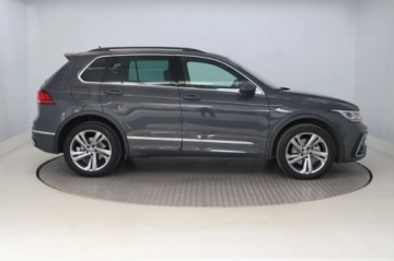 Volkswagen Tiguan II SUV Plug-in 1.4 TSI e-HYBRID 245KM 2023 VW Tiguan 1.4 TSI eHybrid, Salon Polska, zdjęcie 5