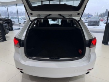 Mazda 6 III Sport Kombi Facelifting 2018 2.0 Skyactiv-G 165KM 2022 Mazda 6 SkyJoy Kamera 360 LED CarPlay Nawigacja HUD 2.0 165KM, zdjęcie 15