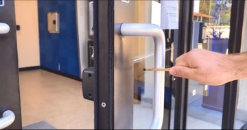 Бесконтактный ключ брелок для дверей, платежей