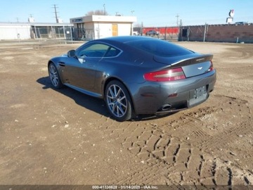 Aston Martin 2013 Aston Martin Vantage V8 2013 4.7l 4.7 Benzyna 420KM, zdjęcie 4