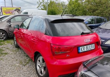 Audi A1 I Sportback 5d Facelifting 1.0 TFSI ultra 95KM 2016 Audi a1 2016r, 1.0 TFSI. Uszkodzone boki. Jezdzi. Benzyna 95KM, zdjęcie 3
