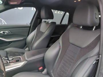 BMW Seria 3 G20-G21 Touring 2.0 330e 292KM 2020 BMW Seria 3 M Pakiet Individual Plug In 292 KM Maxton 2.0 Hybryda Plug-in, zdjęcie 17