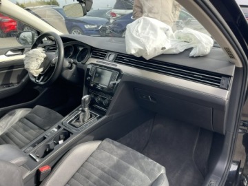 Volkswagen Passat B8 Variant 2.0 TDI 150KM 2015 Volkswagen Passat Variant Highline Automat Skóra, zdjęcie 9