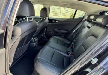 Kia Stinger Liftback 2.0 T-GDi 245KM 2019 Kia Stinger Kia Stinger 2.0 T-GDI OPF GT Line 2.0 Benzyna 245KM, zdjęcie 16