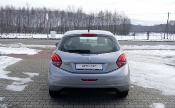Peugeot 208 I Hatchback 5d Facelifting 1.2 PureTech 82KM 2018 Peugeot 208 1.2 83KM LIFT Niski przebieg Bez korozji Klima Android Auto Mi, zdjęcie 5