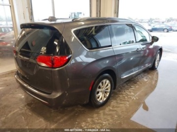 Chrysler Pacifica II 2018 Chrysler Pacifica Chrysler Pacifica Touring L 3.6 Benzyna 287KM, zdjęcie 6