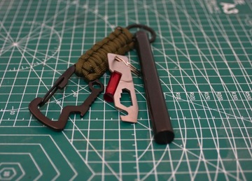 Поводок паракордовый Fire Starter xxl со свистком 12х1,7см
