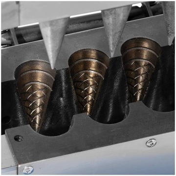 Вафельница – машина для выпечки вафельных рожков.