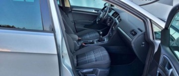 Volkswagen Golf VII Variant 1.6 TDI CR DPF BlueMotion Technology 105KM 2015 Volkswagen Golf 1.6 tdi KM Navi bezwypadkowy serwisowany Gwarancja 1.6, zdjęcie 16