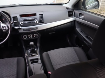 Mitsubishi Lancer IX Sportback 1.8 MIVEC 143KM 2009 Mitsubishi Lancer 1.8 MIVEC, Salon Polska, Klima, zdjęcie 7