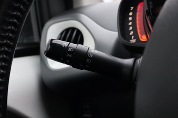 Toyota Aygo II Hatchback 3d Facelifting 1.0 VVT-i 72KM 2019 Toyota Aygo 1.0 VVT-i, Salon Polska, zdjęcie 18