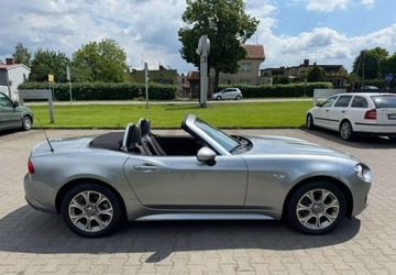 Fiat 124 Spider 1.4 MultiAir II 140KM 2019 Fiat 124 Spider Fiat 124 Spider 1.4 MultiAir Turbo Lusso 1.4 Benzyna 140KM, zdjęcie 4
