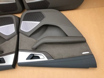 AUDI Q7 SQ7 4M ОТДЕЛКА БОКОВЫХ ДВЕРЕЙ КОЖАНОЙ ОТДЕЛКОЙ