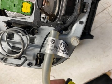 VW GOLF V ПОДУШКА БЕЗОПАСНОСТИ ВОДИТЕЛЯ 3C0880201S