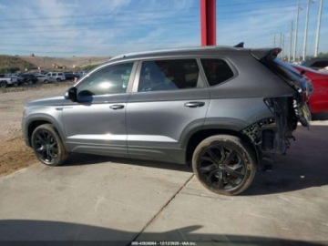 Volkswagen 2024 Volkswagen Inny TAOS, 2024r., 1.5L 1.5 Benzyna 158KM, zdjęcie 5