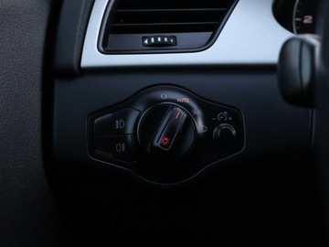 Audi A4 B8 Limousine 2.0 TDI 143KM 2008 Audi A4 2.0 TDI, Automat, Xenon, Klima, zdjęcie 16