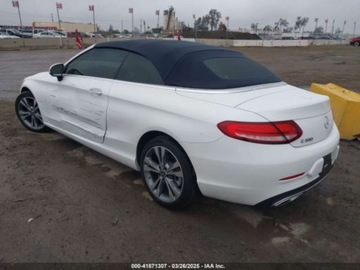 Mercedes Klasa C W206 2021 Mercedes-Benz Klasa C 300 Cabriolet 2021 2.0l 2.0 Benzyna 255KM, zdjęcie 3