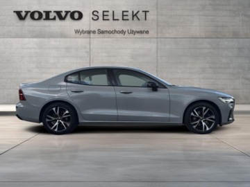Volvo S60 III Sedan Facelifting 2.0 B4 197KM 2023 Volvo S60 B4 B Ultimate Dark Head up Panorama Akty, zdjęcie 5