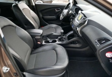 Hyundai ix35 SUV Facelifting 1.6 GDI 135KM 2015 Hyundai ix35 Hyundai ix35 1.6 GDI Premium 2WD 1.6 Benzyna 135KM, zdjęcie 19