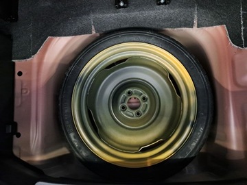 KOLO DOJEZDOVÉ SUZUKI IGNIS DISK I PNEUMATIKA ORIGINÁLNÍ