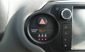 Toyota Yaris III 2016 Toyota Yaris 2016r, 1.3 Benzyna LPG, Uszkodzona. Poobijana. Jezdzi. 1.3, zdjęcie 18