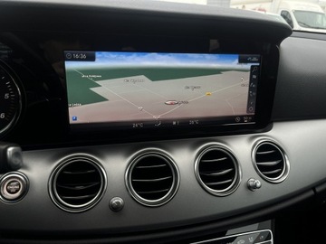 Mercedes Klasa E W213 2019 Mercedes E 220 Automat Bogate wyposażenie 2019, zdjęcie 26