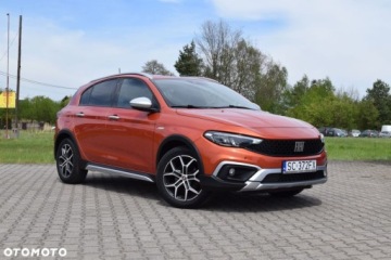 Fiat Tipo II Hatchback Facelifting 1.6 MultiJet 130KM 2021 Fiat Tipo 1.6 MultiJet 130KM Cross Lift Full LED Kamera Tempomat ACC 1.6, zdjęcie 9
