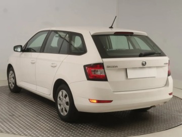 Skoda Fabia III Kombi 1.0 TSI 95KM 2018 Skoda Fabia 1.0 TSI, Salon Polska, Klima, zdjęcie 3