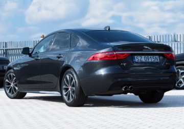 Jaguar XF II Sedan 2.0 i4D 180KM 2018 Jaguar XF R-Sport Ogrzew.Kierow. Navi Pro 10,2’" Fotele Elek.+Ogrz. Carplay, zdjęcie 29
