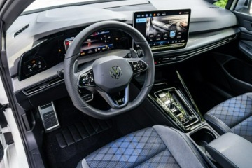 Volkswagen Golf VIII R Facelifting 2.0 TSI 333KM 2026 Volkswagen Golf R 2.0 TSI 4Motion 333 KM DSG, zdjęcie 27