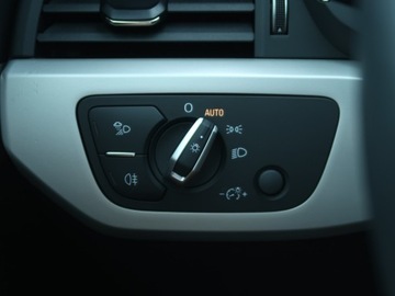 Audi A4 B9 Limousine Facelifting 2.0 35 TFSI 150KM 2021 Audi A4 35 TFSI, Salon Polska, 1. Właściciel, zdjęcie 17