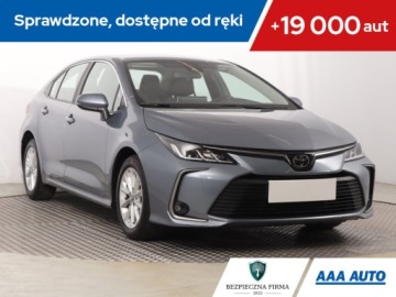 Toyota Corolla XII Sedan 1.5 VVT-i 125KM 2022 Toyota Corolla 1.5 VVT-i, Salon Polska