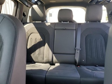 Land Rover Defender IV (L663) 2023 Land Rover Defender Land Rover Defender 110 V8 AWD 5.0 Benzyna 518KM, zdjęcie 10