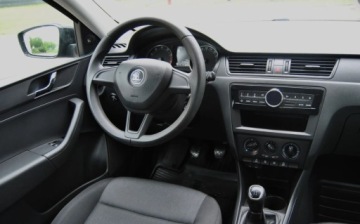 Skoda Rapid II Spaceback 1.2 TSI 90KM 2017 Skoda RAPID GWARANCJA, Salon PL, 2017, 1.2 BenzynaLPG, Ladnie utrzymana, zdjęcie 10
