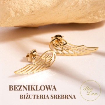 Позолоченный серебряный медальон-наплечник.