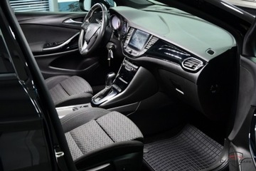 Opel Astra K Sports Tourer 1.4 Turbo 150KM 2018 Opel Astra 1.4T Full LED Inteli Climatronic Navi Kamera As.Pasa Radar 2xC, zdjęcie 9